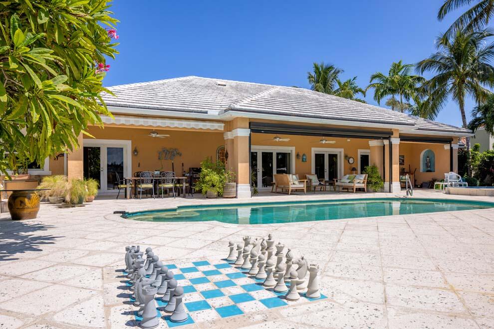 POINT MANALAPAN - Residential