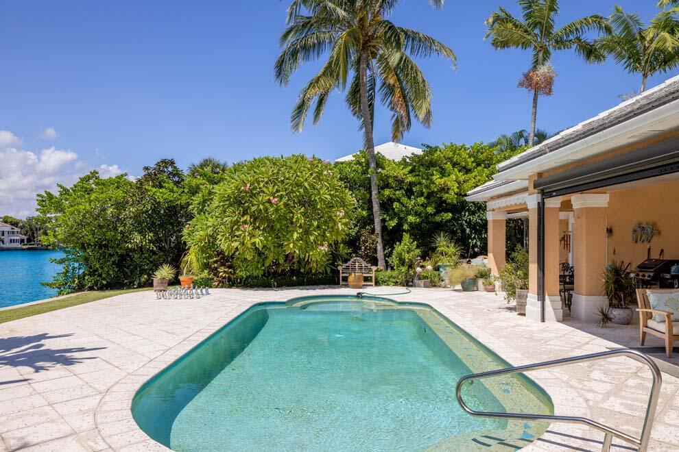 POINT MANALAPAN - Residential