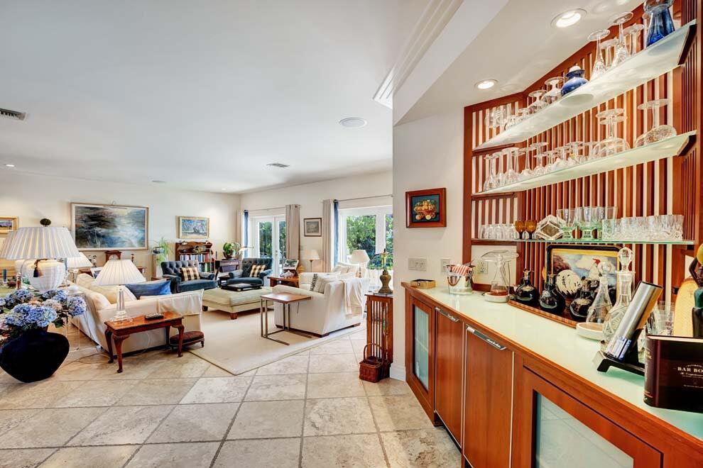 POINT MANALAPAN - Residential