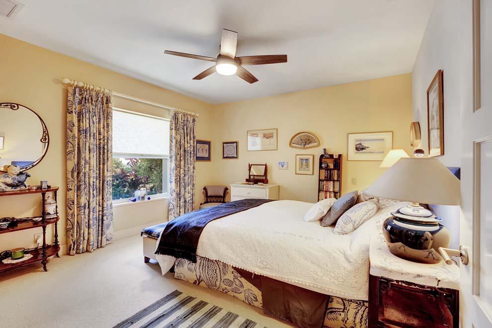 POINT MANALAPAN - Residential