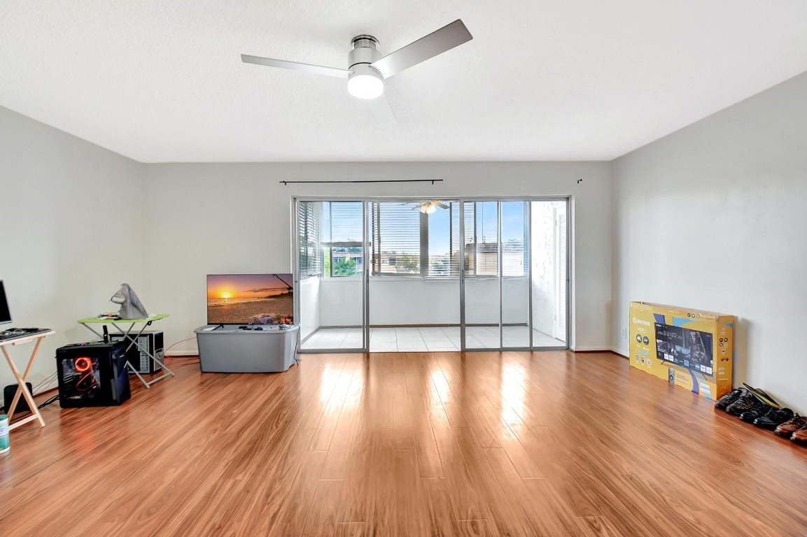 Lakeside Village - Residential