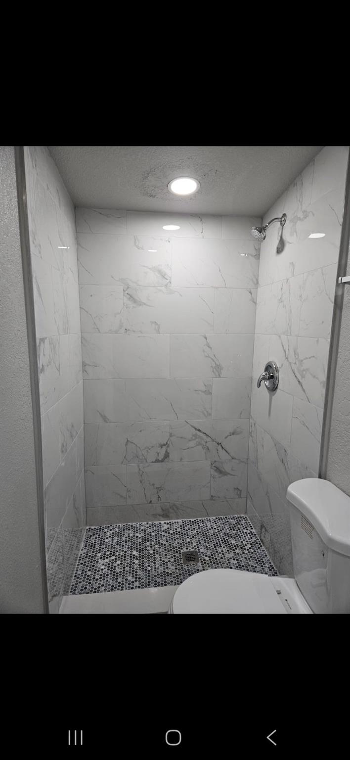 John F Kennedy Estates Se - Residential Lease