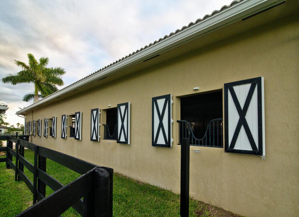 SADDLE TRAIL PARK OF WELL - Residential Lease