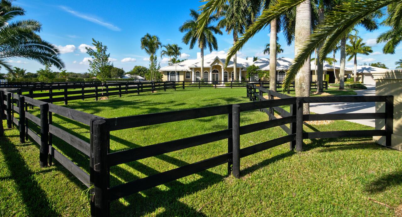 SADDLE TRAIL PARK OF WELL - Residential Lease