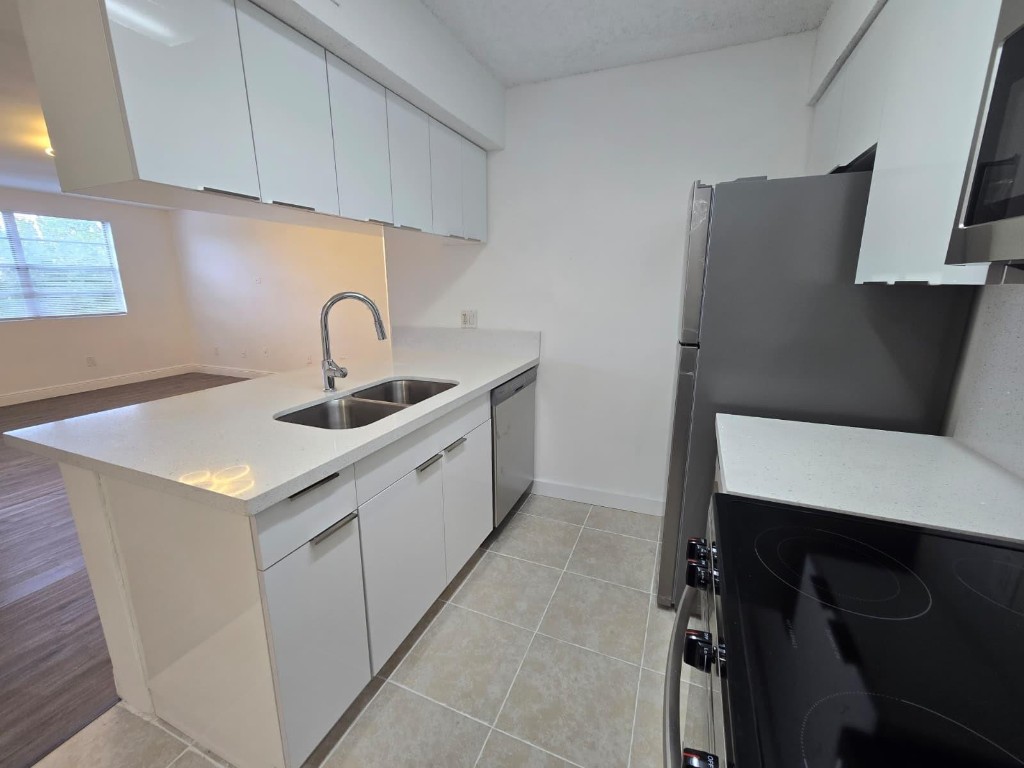 1241 SW 46th Avenue 1002