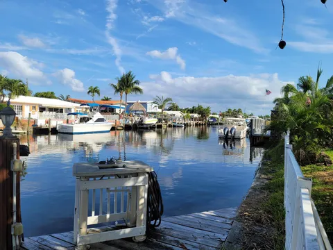 370 SE 14th Ave, Pompano Beach, FL MLS: R11091752
