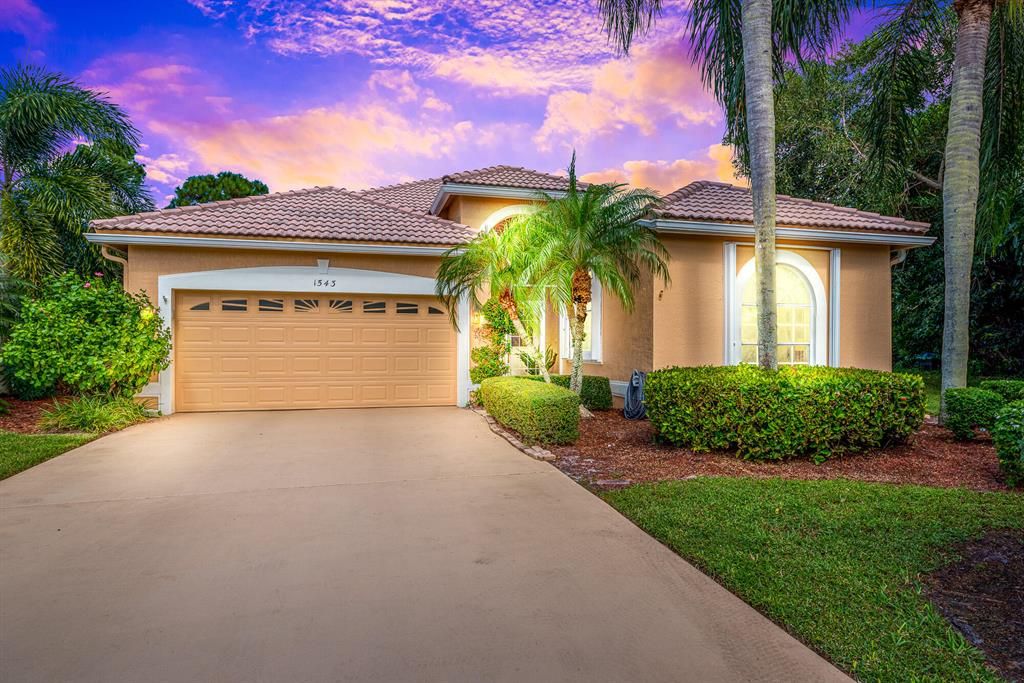 Photo of 1543 SE Holyrood Lane, Port Saint Lucie, FL 34952 (MLS # R10755389)