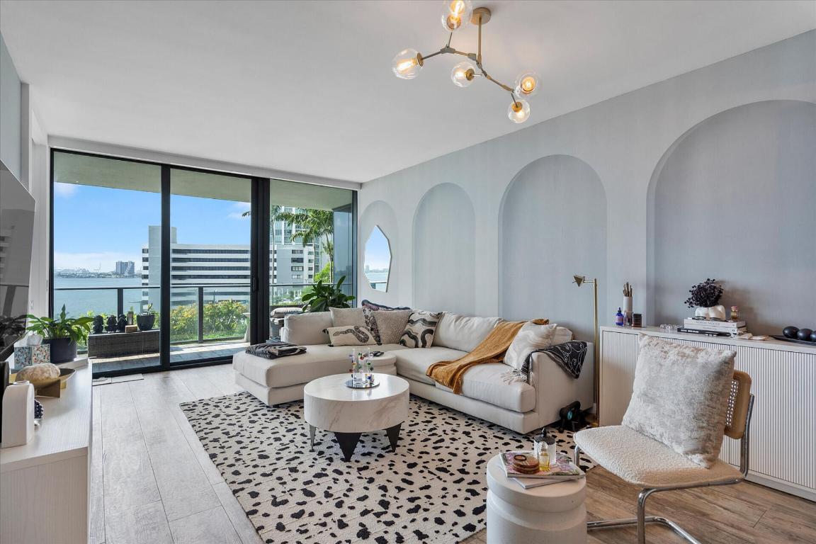 650 NE 32nd Street 606, Miami FL 33137