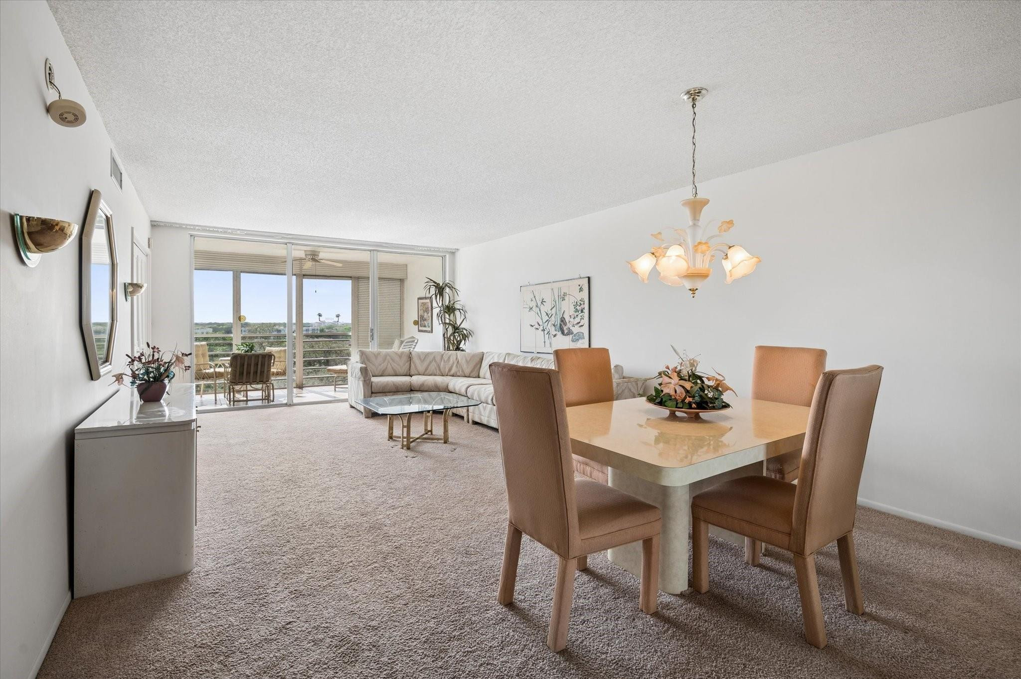 PALM AIRE - Residential