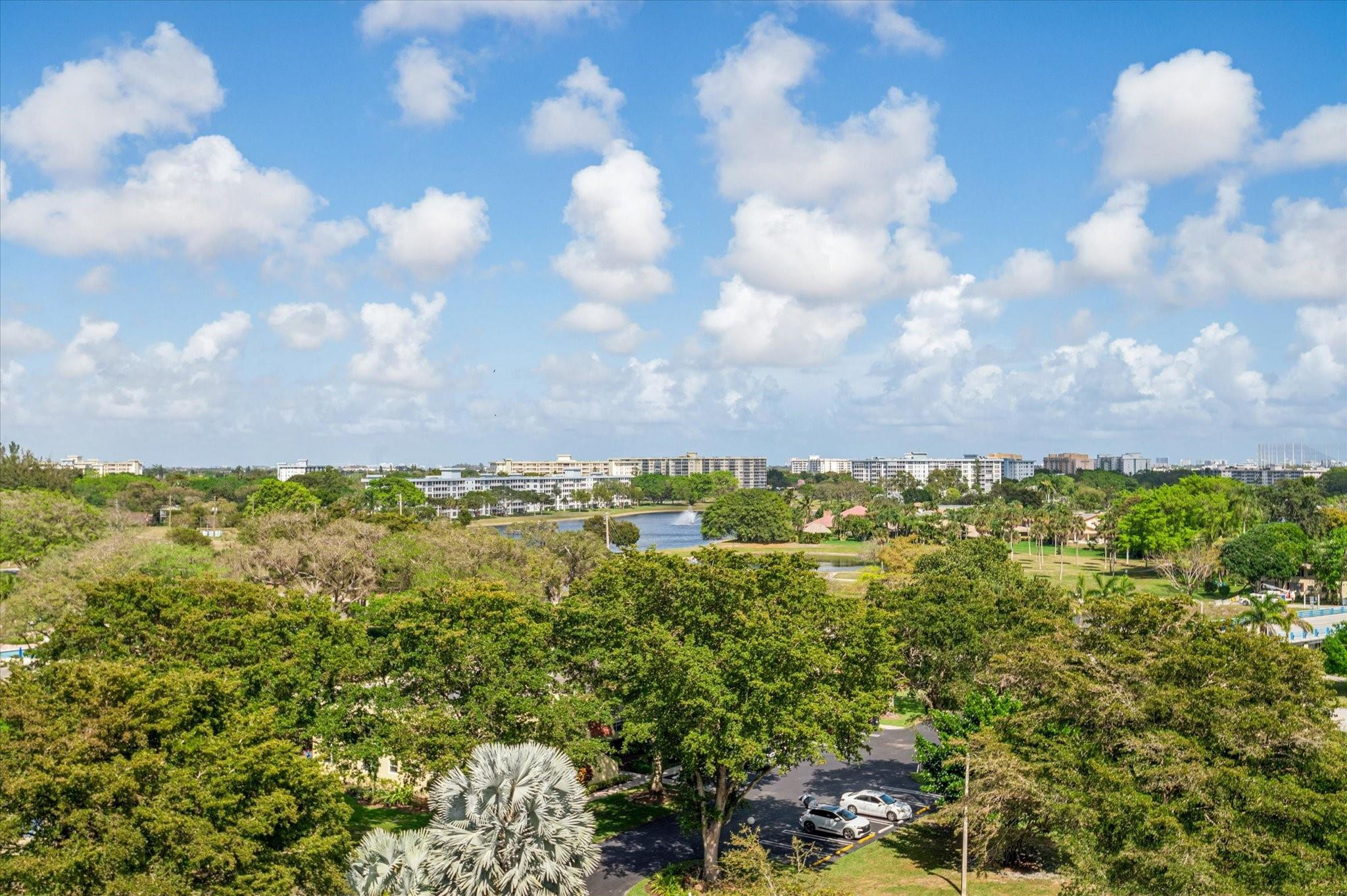 PALM AIRE - Residential