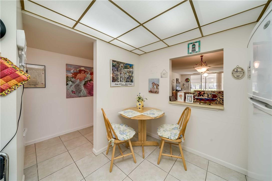 HOLLYBROOK GOLF & TENNIS - Residential