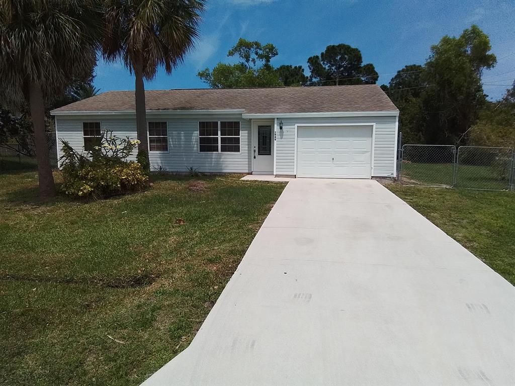 Photo of 1949 SE Mandrake Circle, Port St Lucie, FL 34952 (MLS # R10888527)