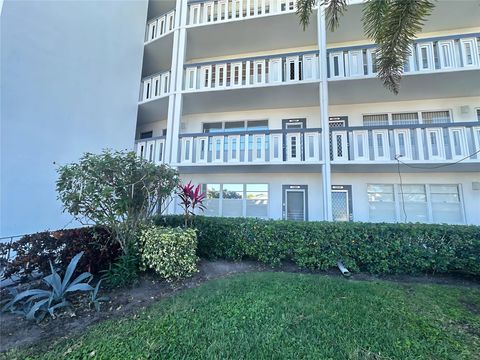 A home in Deerfield Beach