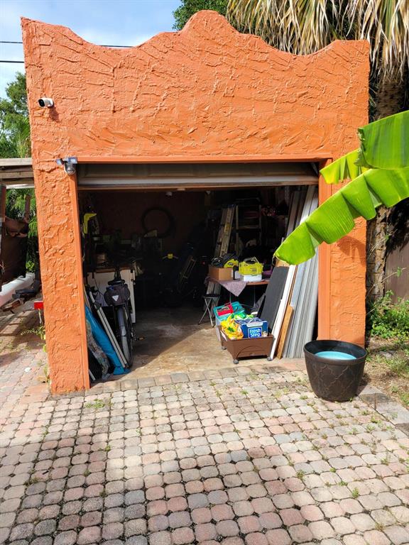 NORTH PALM BCH 1 - Residential