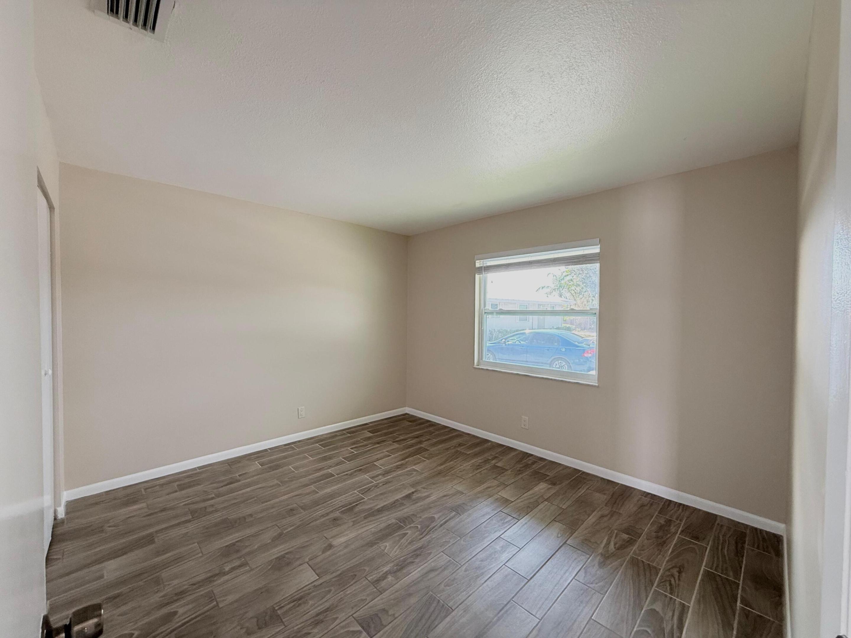 TEQUESTA VILLAS CONDO - Residential Lease