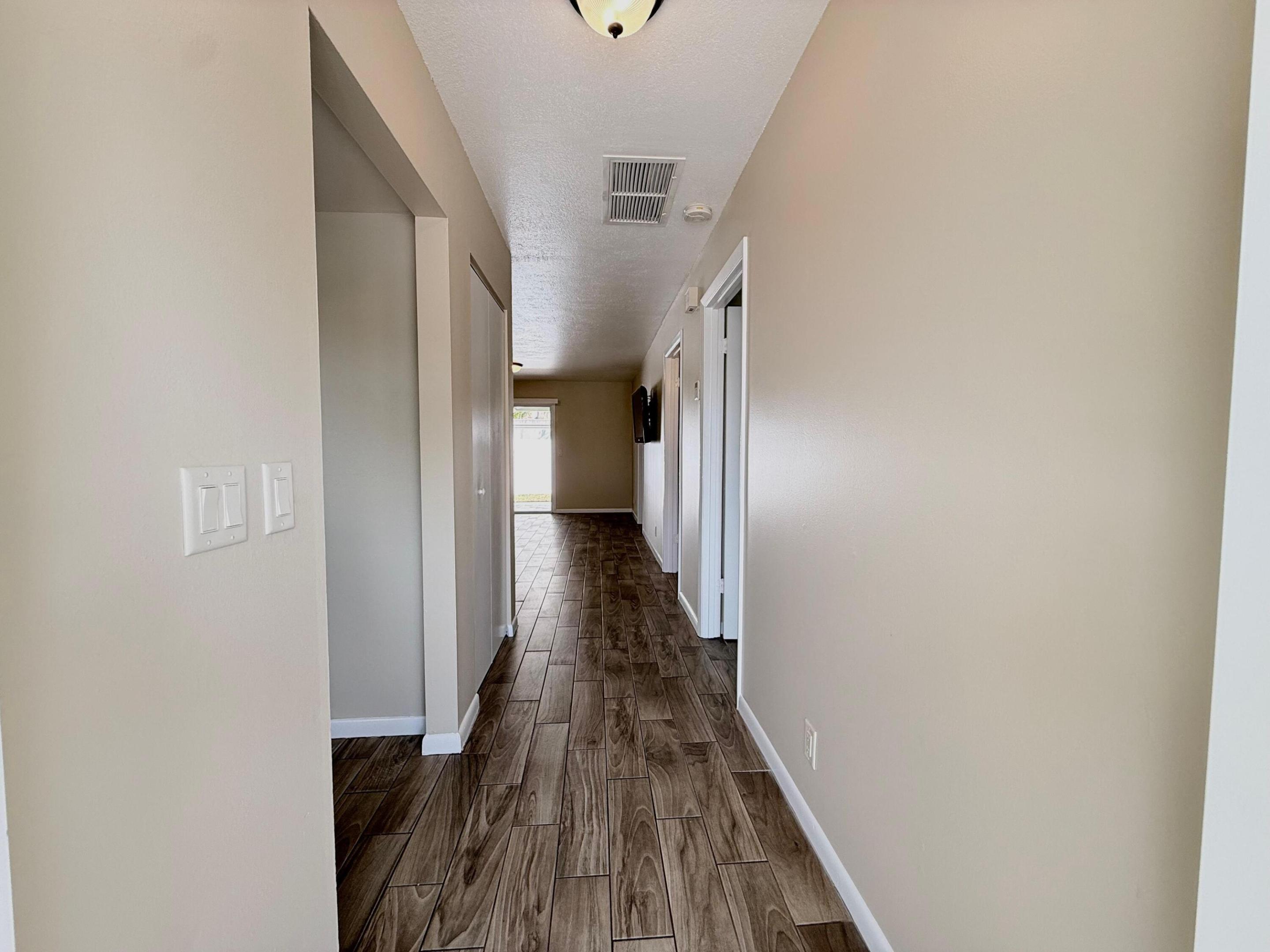 TEQUESTA VILLAS CONDO - Residential Lease