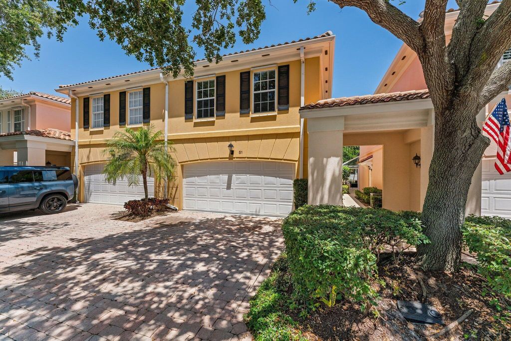 Photo of 51 Live Oak Circle, Tequesta, FL 33469 (MLS # R10896182)