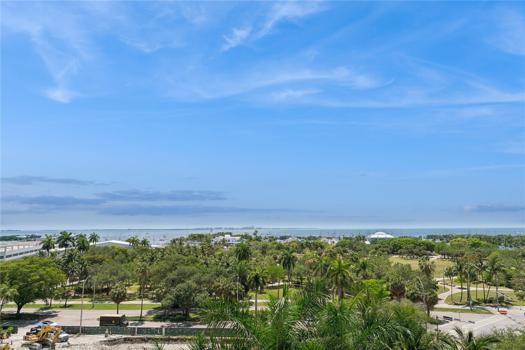 RITZ CARLTON RESIDENCES - Residential