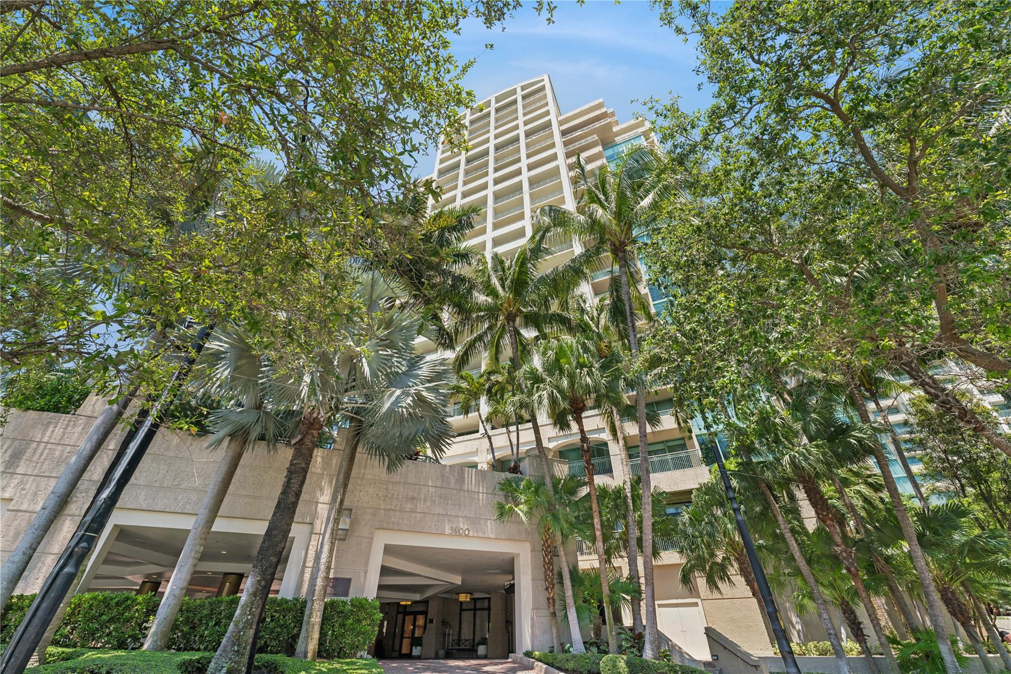 RITZ CARLTON RESIDENCES - Residential