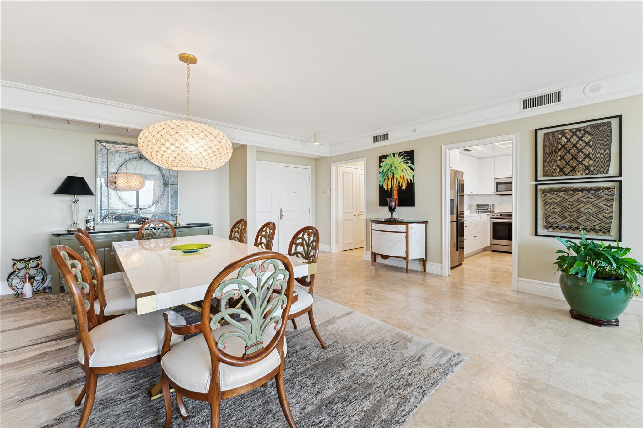 RITZ CARLTON RESIDENCES - Residential