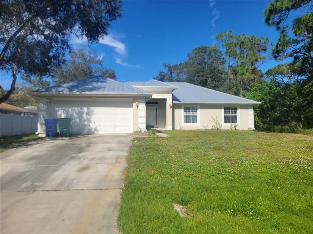 Photo of 573 Belfast Terrace, Sebastian, FL 32958 (MLS # R11052999)