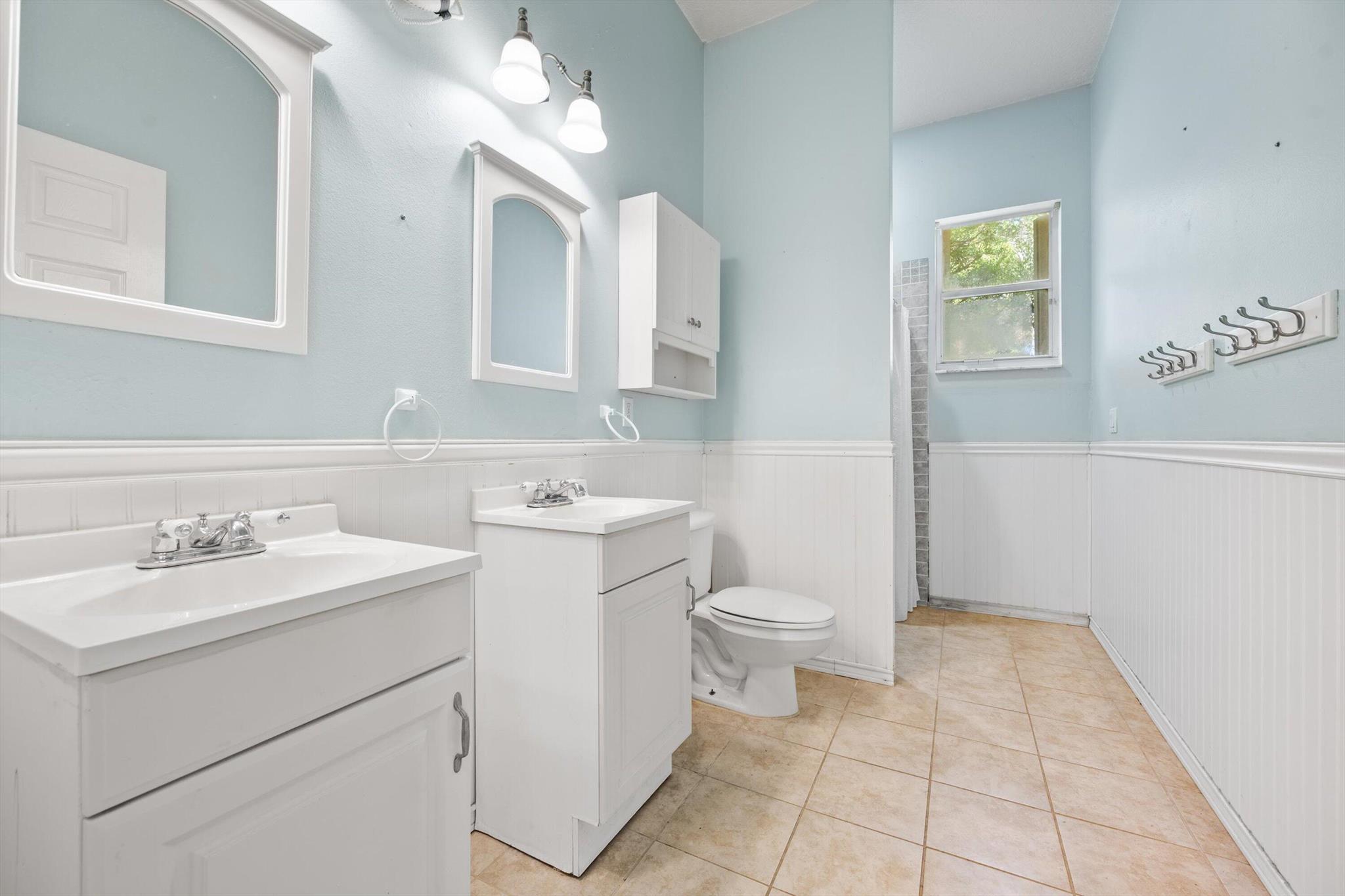 REGENCY LAKE ESTATES 2 - Residential