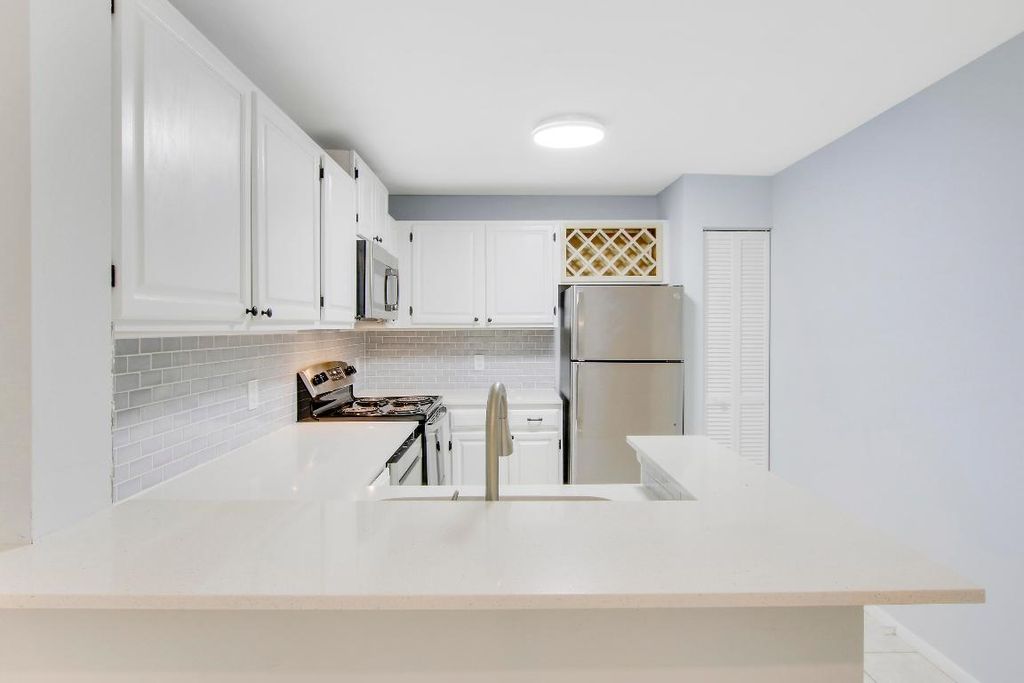 Photo of 1780 Palm Cove Boulevard #6-303, Delray Beach, FL 33445 (MLS # R11095705)