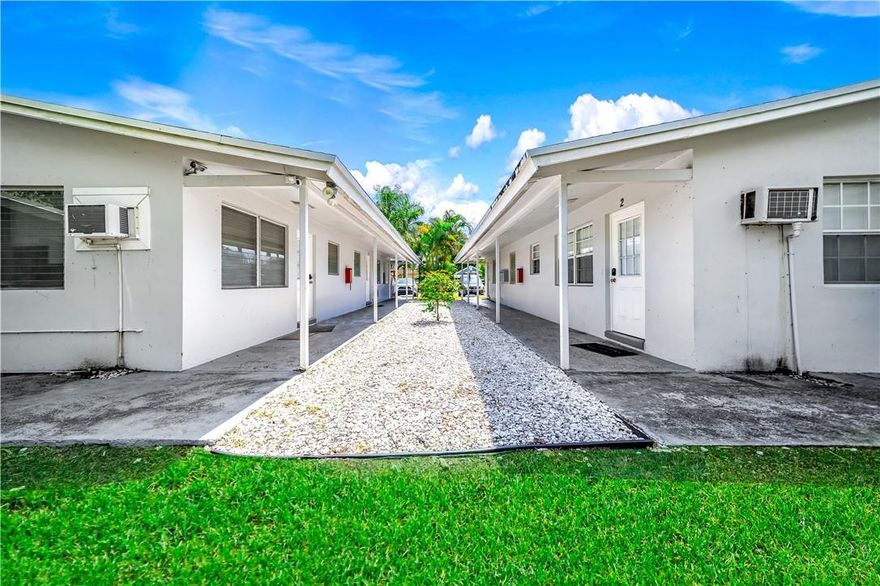 7-unit-building. Currently being operated as a short term rental.all units are fully renovated and fully furnished and equipped. Highly desirable area for both short and long term rentals. One 2/1 four 1/1 two large studios  Excellent income producing property.Financials available upon request.Offered at a 9.8% cap rate