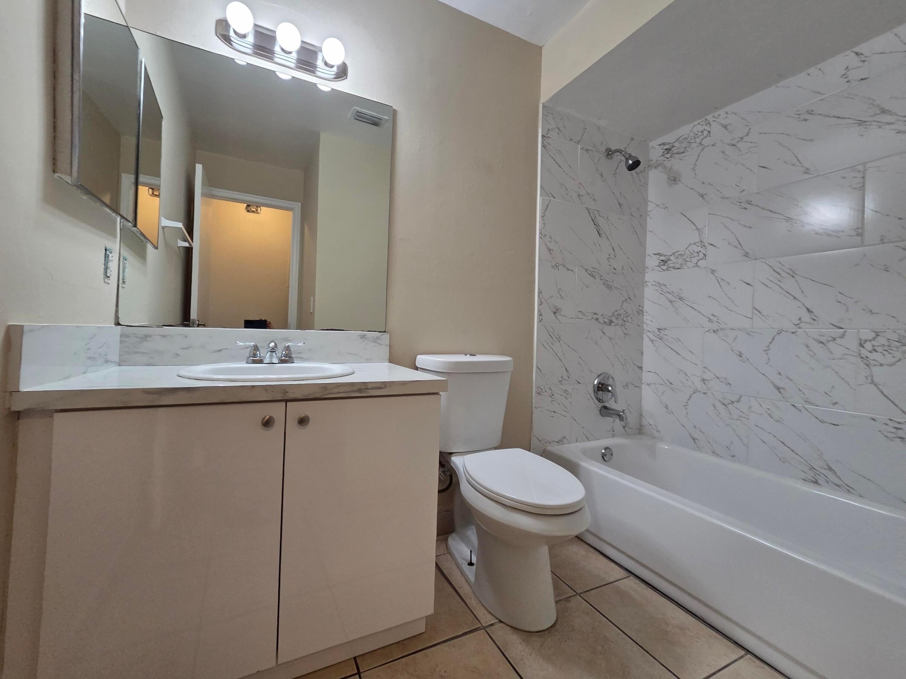 MIL-LAKE ESTATES ADD NO 1 - Residential Lease