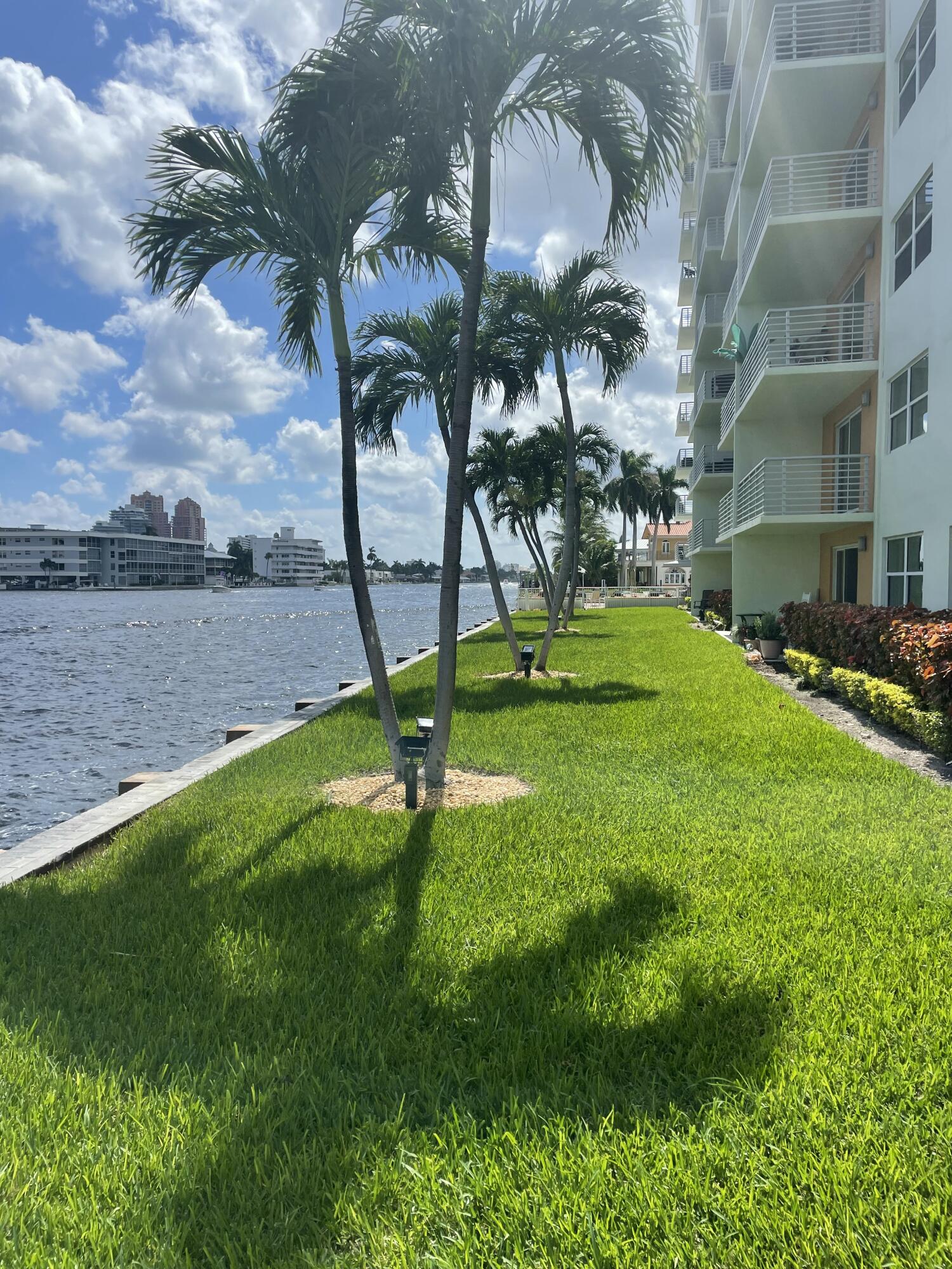 LAUDERDALE TOWER CONDO - Residential