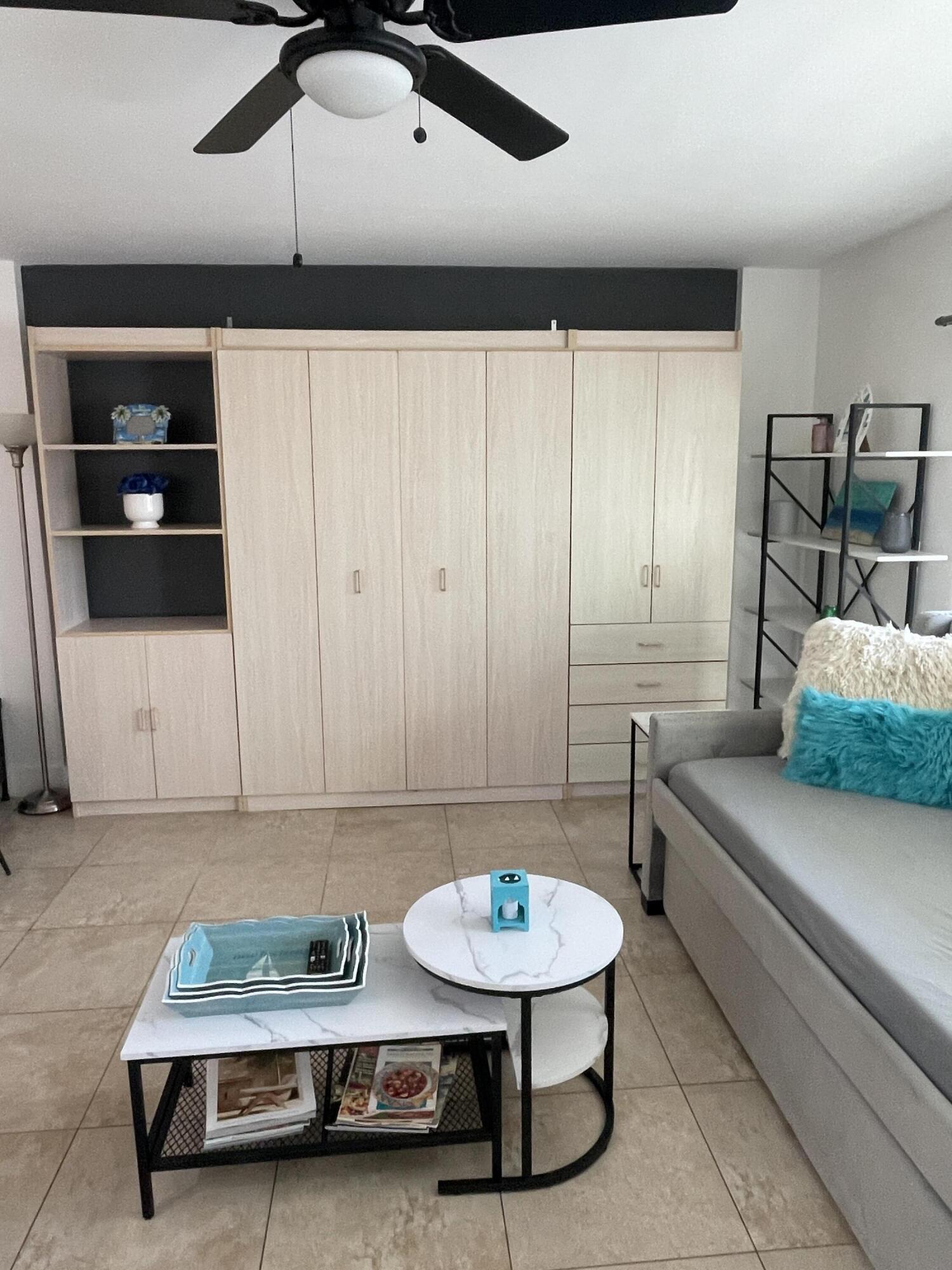 LAUDERDALE TOWER CONDO - Residential