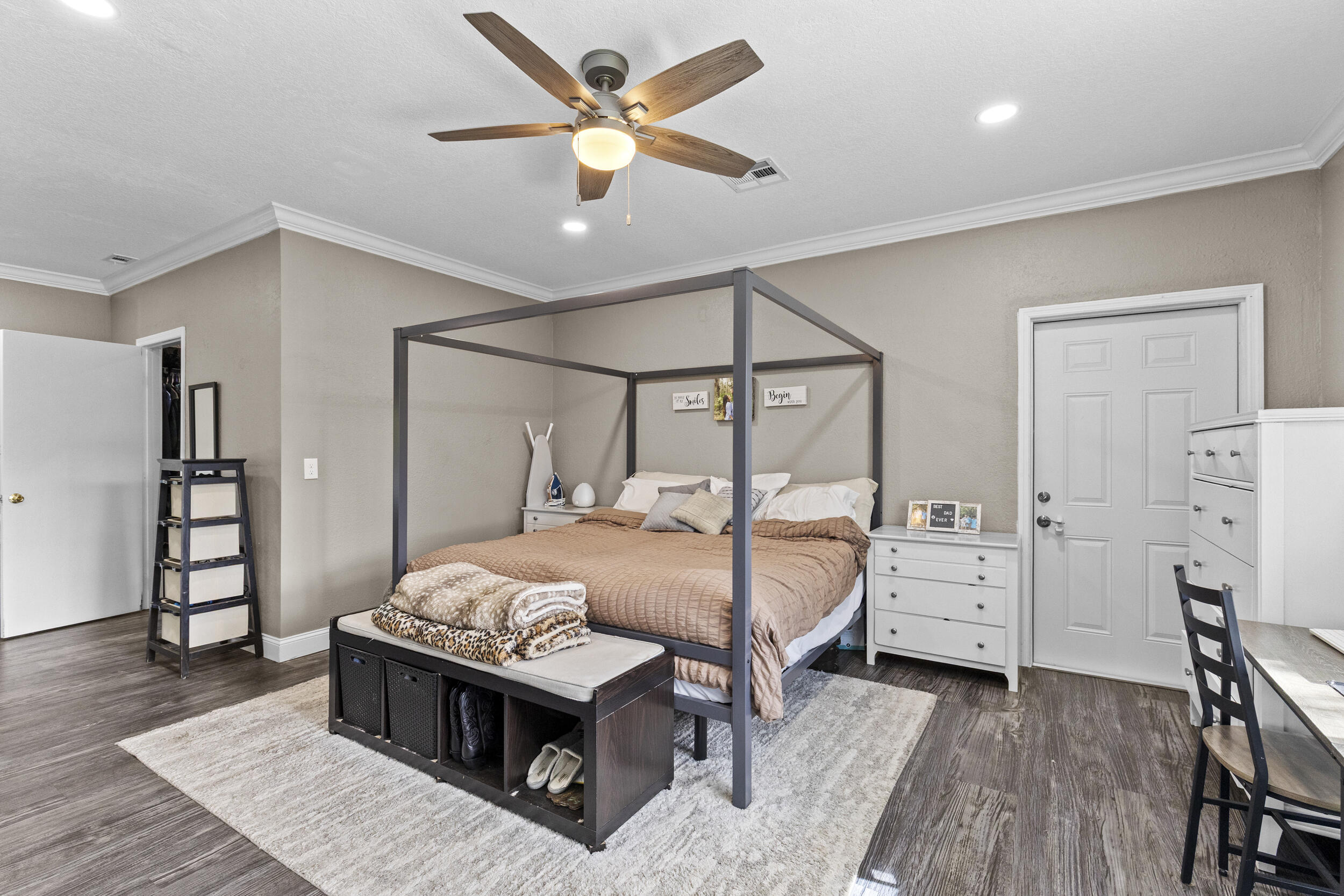 Acreage & Unrec - Residential