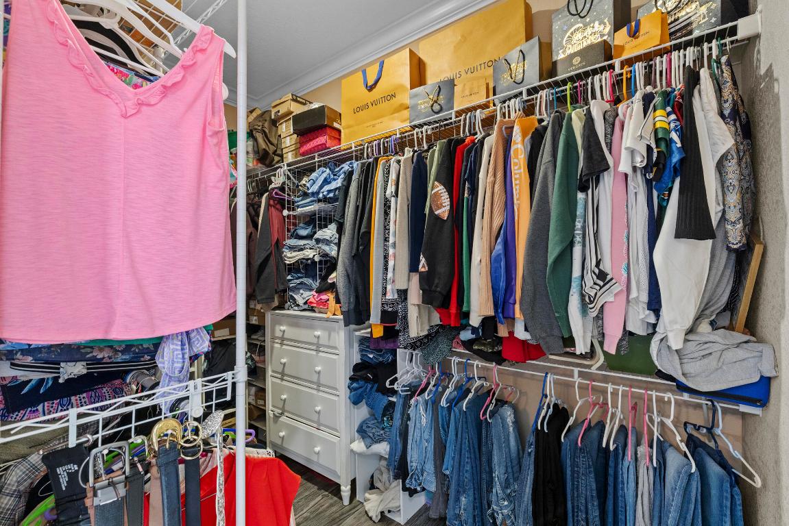 Acreage & Unrec - Residential