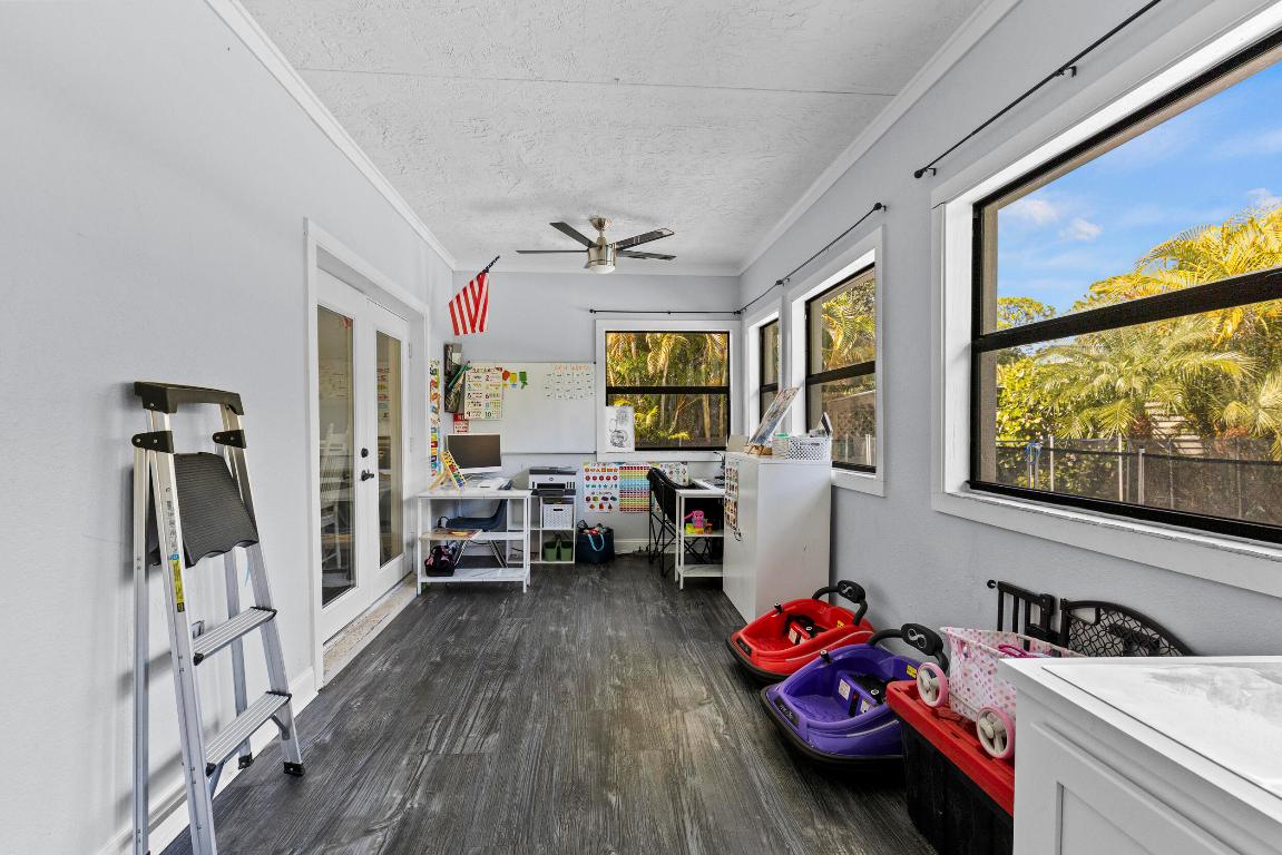 Acreage & Unrec - Residential