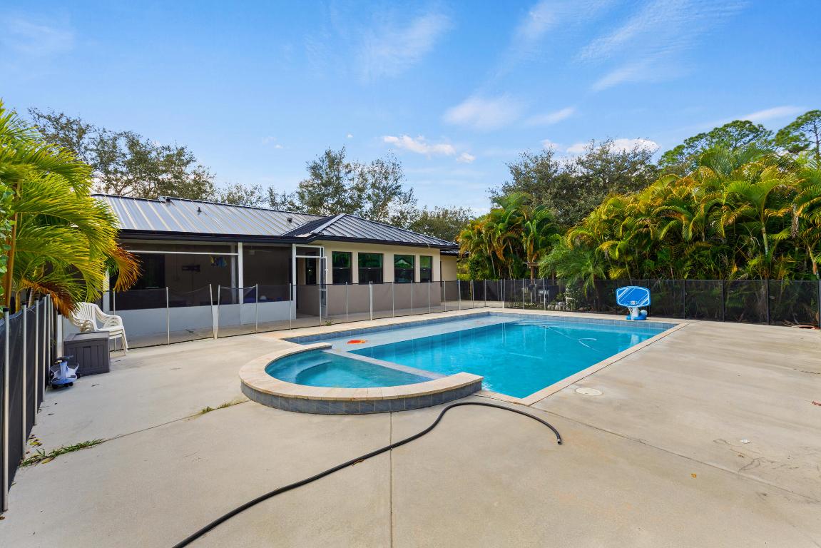 Acreage & Unrec - Residential