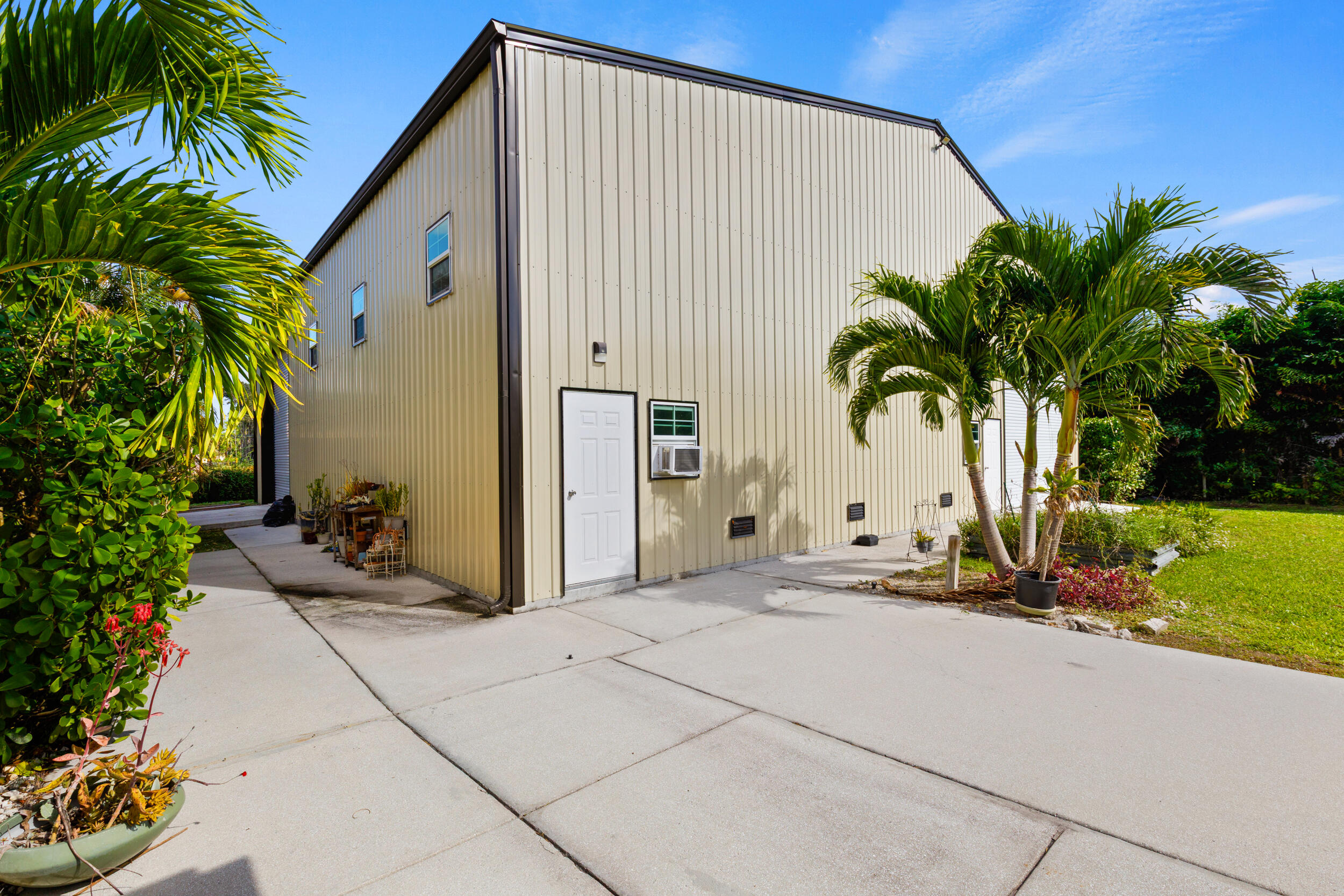 Acreage & Unrec - Residential