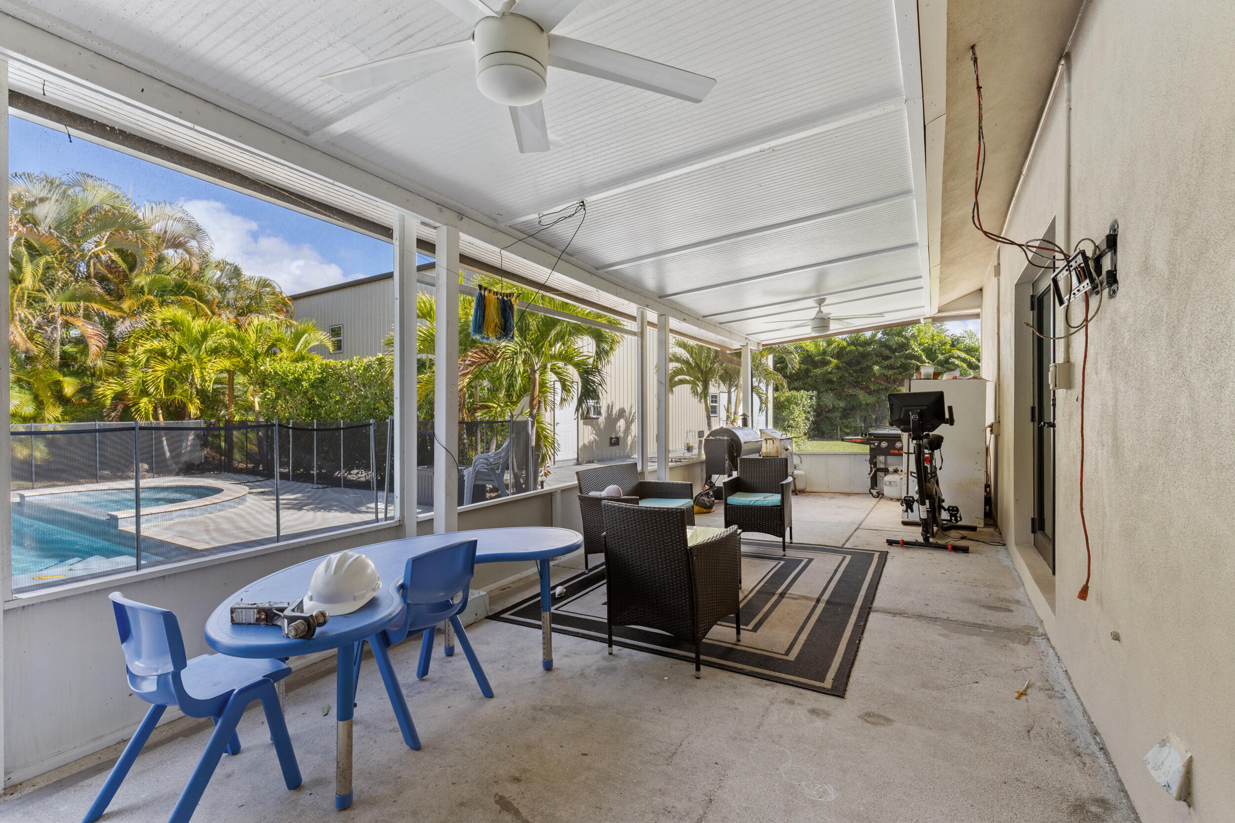 Acreage & Unrec - Residential