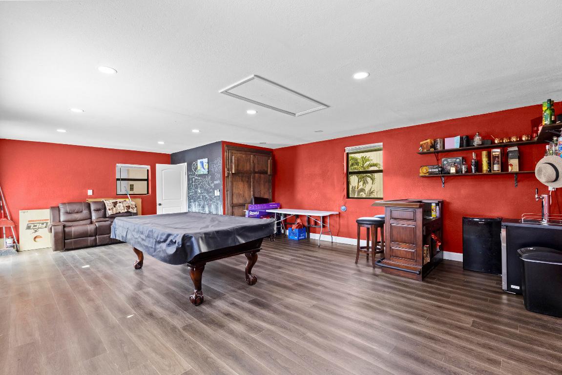 Acreage & Unrec - Residential