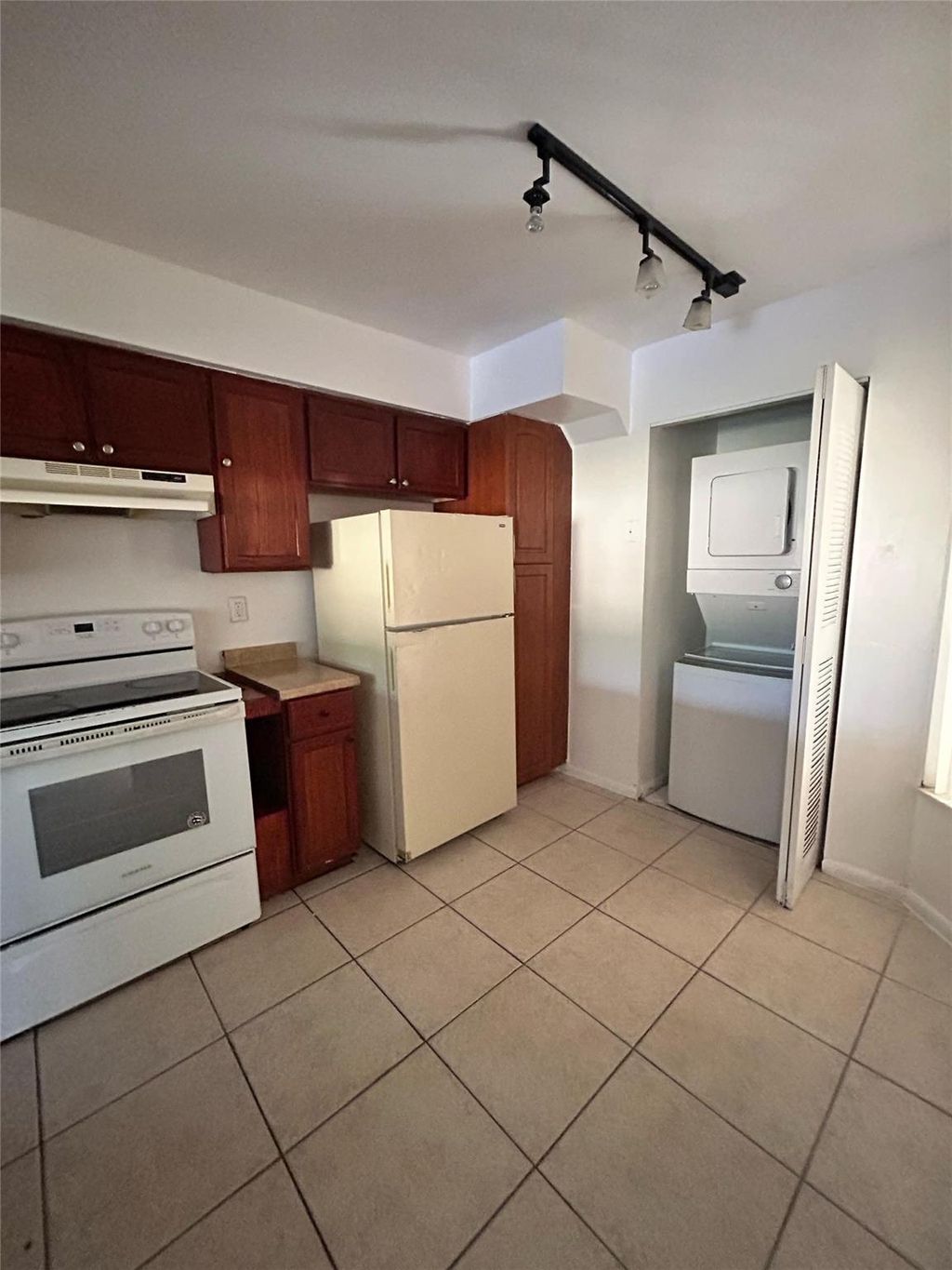 Photo of 2205 SW 80th Terrace, Miramar, FL 33025 (MLS # F10502256)