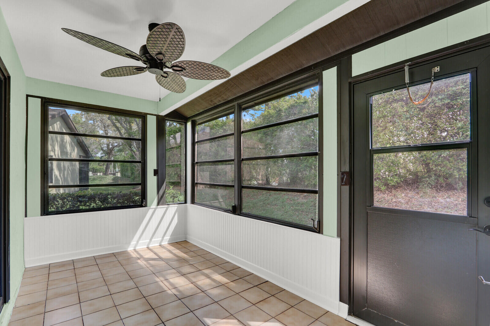 STRATHMORE GATE I UNIT ONE - Residential