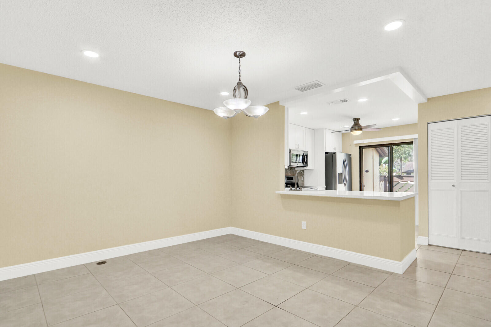 STRATHMORE GATE I UNIT ONE - Residential