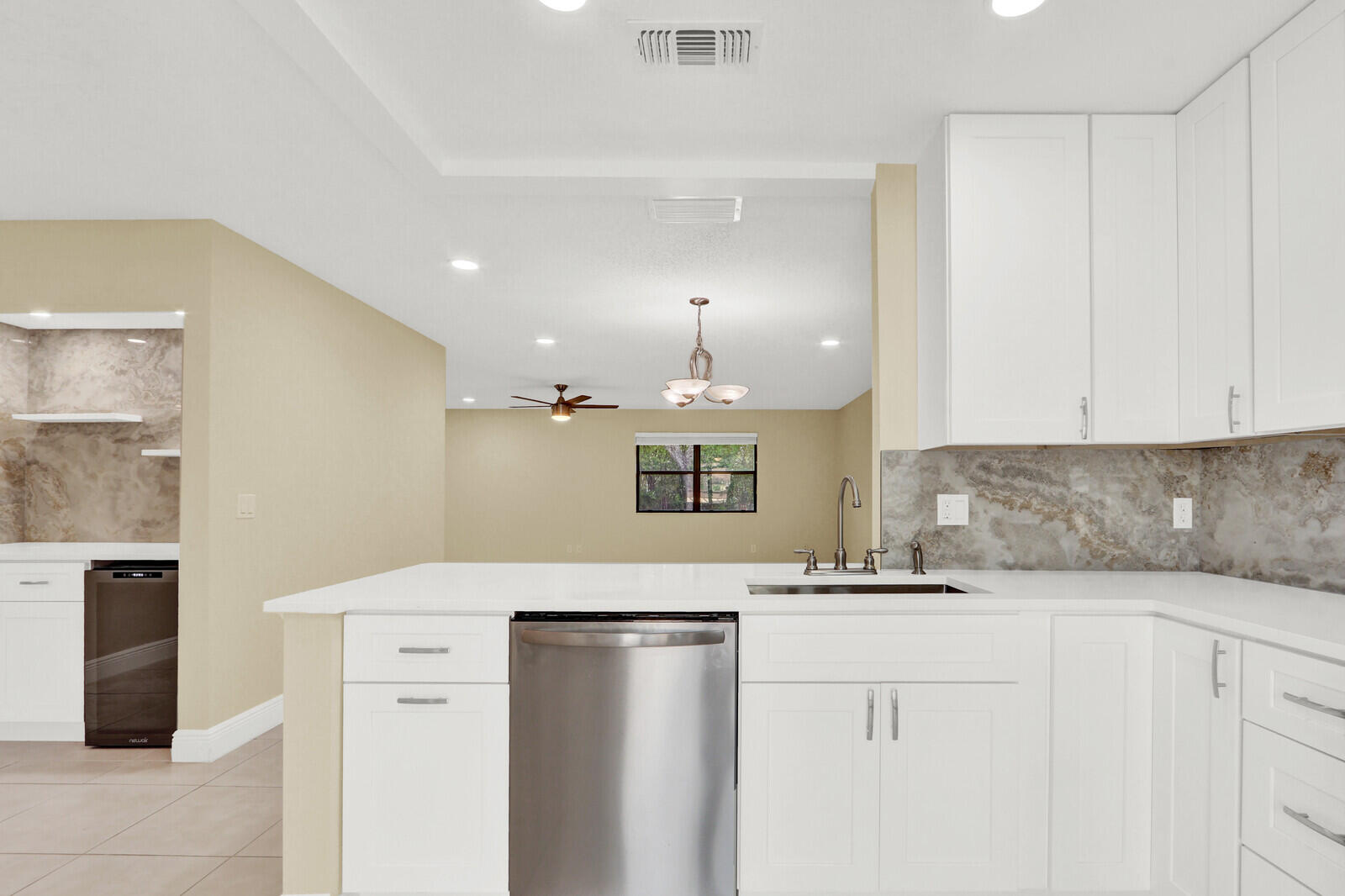 STRATHMORE GATE I UNIT ONE - Residential