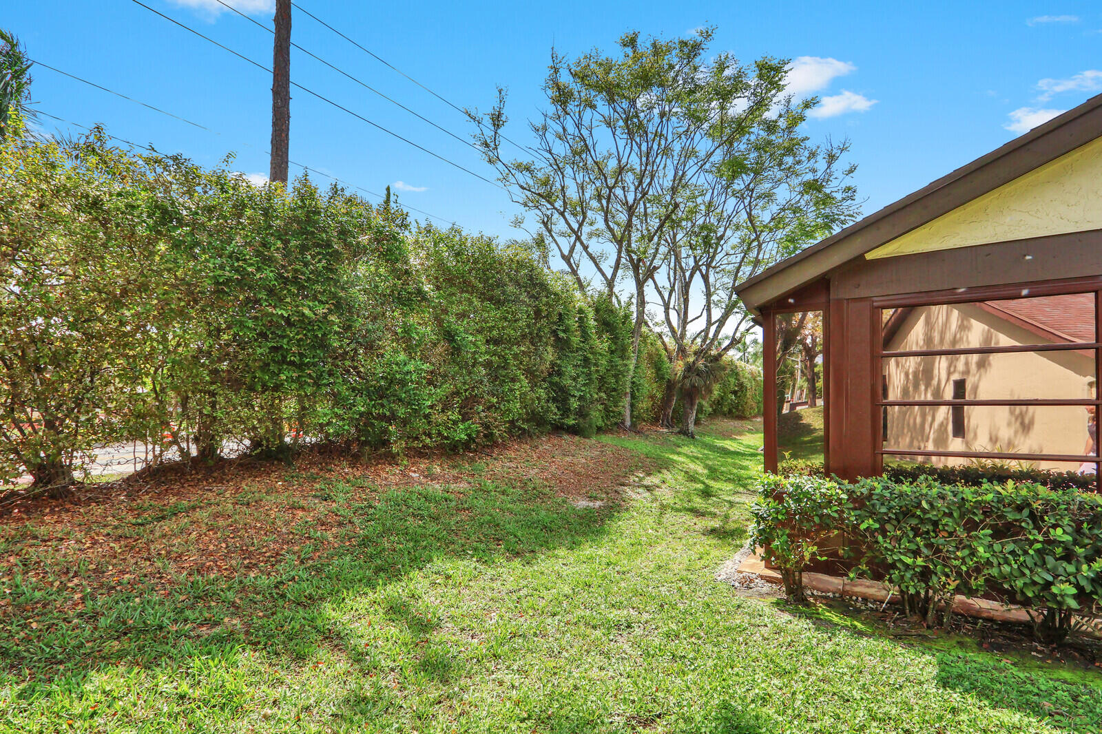 STRATHMORE GATE I UNIT ONE - Residential