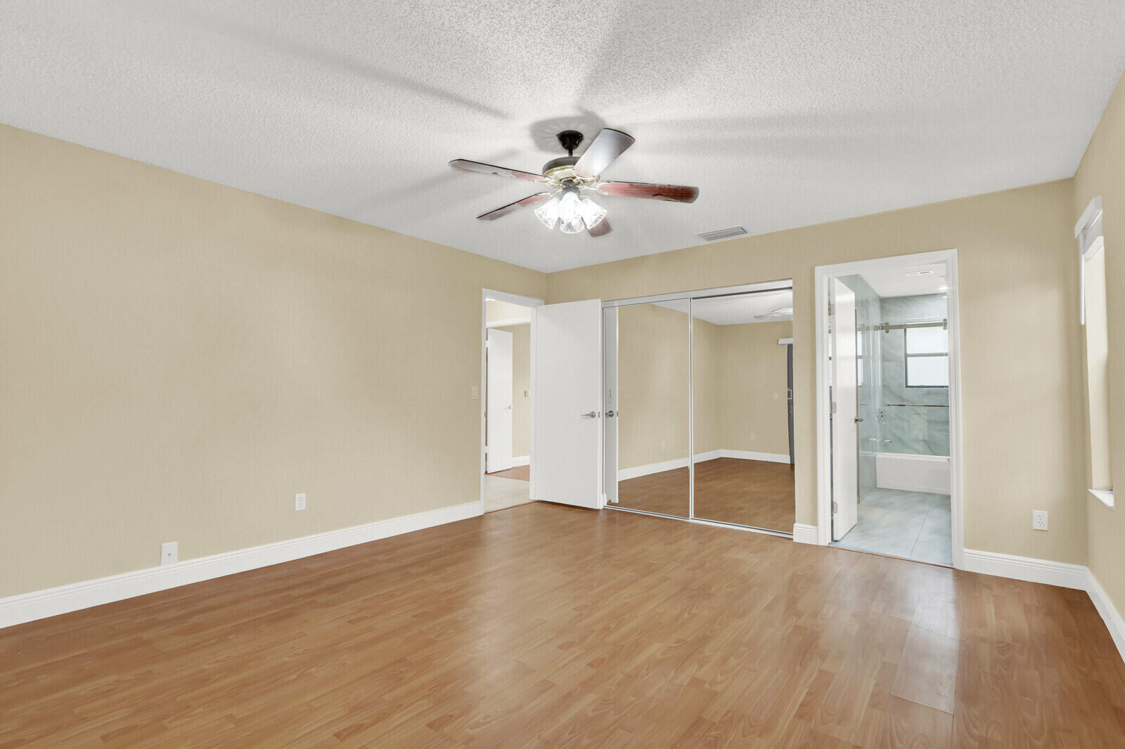 STRATHMORE GATE I UNIT ONE - Residential