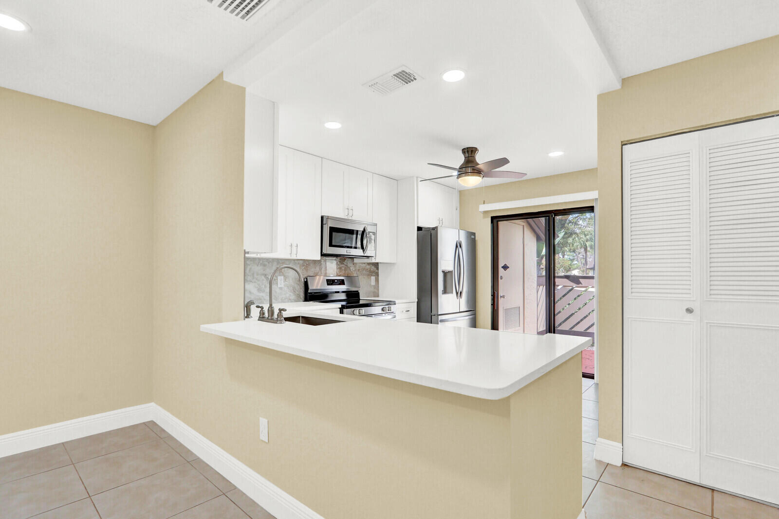 STRATHMORE GATE I UNIT ONE - Residential