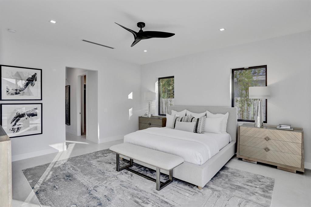 CORAL KEY VILLAS 3RD SEC - Residential