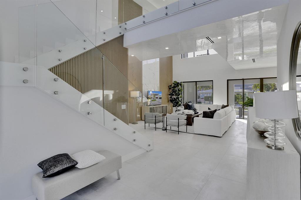 CORAL KEY VILLAS 3RD SEC - Residential