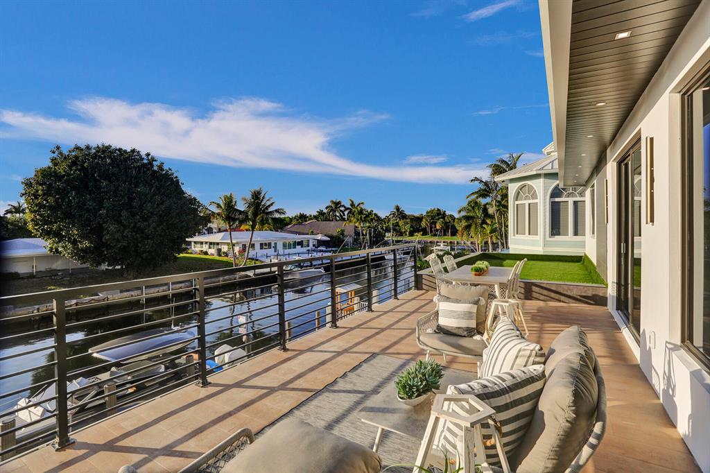 CORAL KEY VILLAS 3RD SEC - Residential