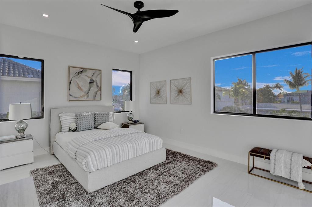 CORAL KEY VILLAS 3RD SEC - Residential