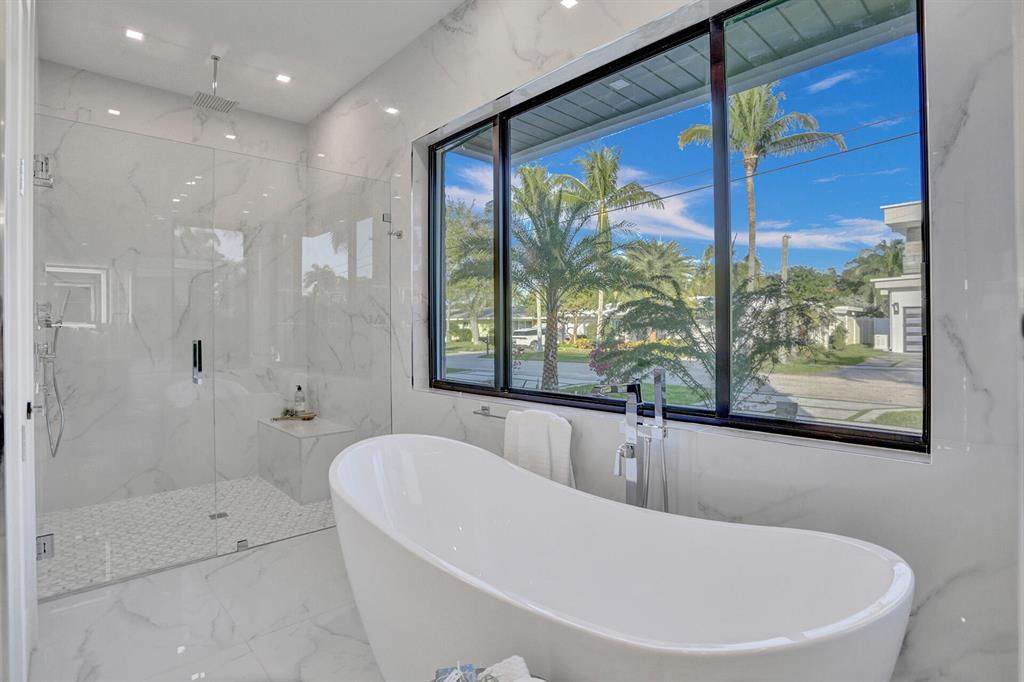 CORAL KEY VILLAS 3RD SEC - Residential